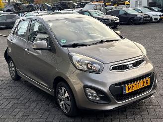 Kia Picanto 1.0 12V Hatchback  Benzine 998cc 51kW (69pk) FWD picture 7