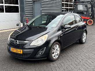 krockskadad bil auto Opel Corsa 1.2 16V LPG Hatchback   1.229cc 63kW (86pk) FWD 2012/4
