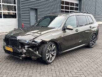 Unfallwagen BMW X7 xDrive40d 3.0 24V Mild Hybrid SUV  Elektrisch Diesel 2.993cc 250kW (340pk) 4x4 2022/4