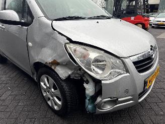 Opel Agila 1.2 16V MPV  Benzine 1.242cc 69kW (94pk) FWD picture 9