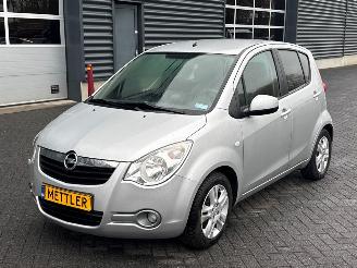 Auto incidentate Opel Agila 1.2 16V MPV  Benzine 1.242cc 69kW (94pk) FWD 2011/4