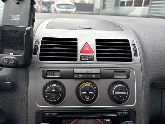 Volkswagen Touran 1.4 16V TSI 140 MPV  Benzine 1.390cc 103kW (140pk) FWD picture 15