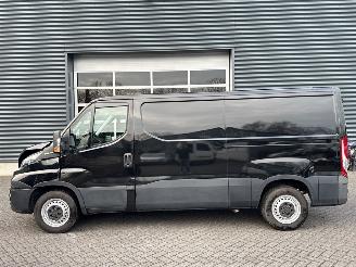Iveco New daily 33S13, 35C13, 35S13 Bestel  Diesel 2.287cc 93kW (126pk) RWD picture 2