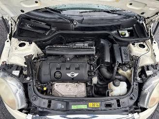 Mini Cooper 1.6 16V Cooper Hatchback  Benzine 1.598cc 88kW (120pk) FWD picture 17