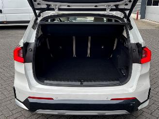 BMW iX1 XDrive30  67 kWh, camera, navigatie, trekhaak picture 9