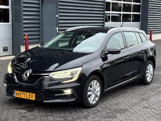 Damaged car Renault Mégane 1.3 TCE 160 16V Combi/o 4Dr Benzine 1.332cc 103kW (140pk) FWD 2021/1