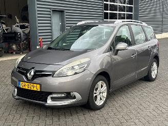 krockskadad bil auto Renault Grand-scenic 1.2 16V TCe 130 MPV  Benzine 1.197cc 97kW (132pk) FWD 2014/10