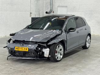 Voiture accidenté Volkswagen Golf 8,5 2.0 GTI 16V Hatchback  Benzine 1.984cc 195kW (265pk) FWD 2024-06  DNPD 2025/10