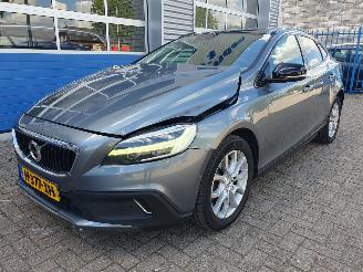 Auto incidentate Volvo V-40 Cross Country 1.5 T3 Kinetic Automaat 2020/6