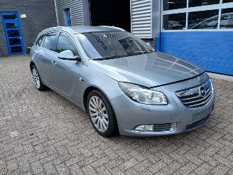 krockskadad bil auto Opel Insignia Sports tourer 2.0 Diesel Bulgaria papers 2011/5