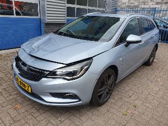Coche accidentado Opel Astra SPORTS TOURER 1.4 Online Edition 2017/3