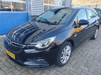 Avarii autoturisme Opel Astra SPORTS TOURER+ 1.6 CDTI Innovation 2017/9