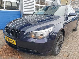 skadebil auto BMW 5-serie 525i Executive Automaat 2004/2