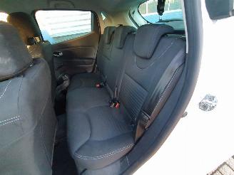 Renault Clio 0.9 TCe Limited picture 25