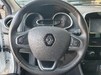 Renault Clio 0.9 TCe Limited picture 16