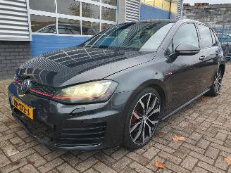krockskadad bil auto Volkswagen Golf 2.0 TSI GTI Automaat DSG 2014/5