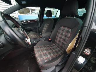 Volkswagen Golf 2.0 TSI GTI Automaat DSG picture 18