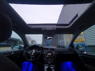 Volkswagen Golf 1.4 TSI ACT Connected Series picture 15