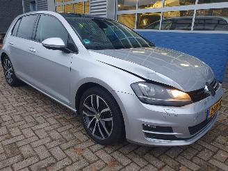 Volkswagen Golf 1.4 TSI ACT Connected Series picture 8