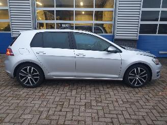 Volkswagen Golf 1.4 TSI ACT Connected Series picture 7