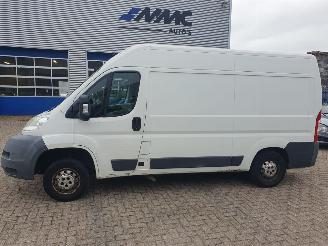 Peugeot Boxer 335 3.0 HDI L2H2 picture 2
