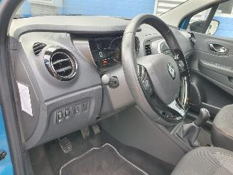 Renault Captur 0.9 TCe Expression picture 16