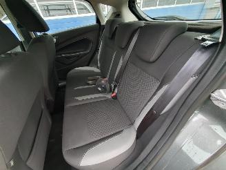 Ford Fiesta 1.0 Titanium picture 22