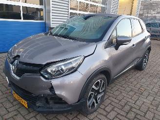 krockskadad bil auto Renault Captur 1.2 TCe Dynamique AUTOMAAT 2016/11