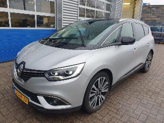 Voiture accidenté Renault Scenic 1.3 TCe Initiale Paris Automaat 2019/10