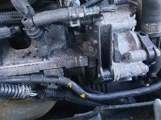 Renault Clio 0.9 TCe Limited picture 11