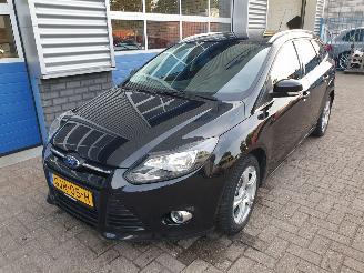 Voiture accidenté Ford Focus 1.0 EcoBoost Trend schadevrij 2012/11