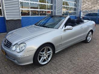 Vaurioauto  passenger cars Mercedes CLK Cabrio 240 Elegance Automaat 2003/8
