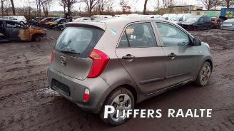 Kia Picanto  picture 3