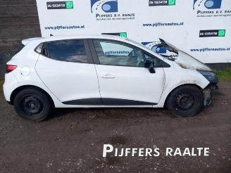 Auto da rottamare Renault Clio Clio IV (5R), Hatchback 5-drs, 2012 / 2021 0.9 Energy TCE 90 12V 2015/2