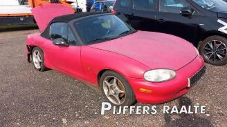 Uttjänta bilar auto Mazda MX-5 MX-5 (NB18/35/8C), Cabrio, 1998 / 2005 1.8i 16V 1998/7