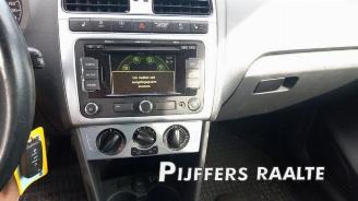 Volkswagen Polo Polo V (6R), Hatchback, 2009 / 2017 1.6 TDI 16V 90 picture 25