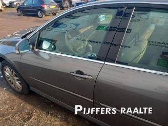 Renault Laguna Laguna III (BT), Hatchback 5-drs, 2007 / 2015 2.0 Turbo 16V picture 10