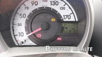 Peugeot 107 107, Hatchback, 2005 / 2014 1.0 12V picture 13