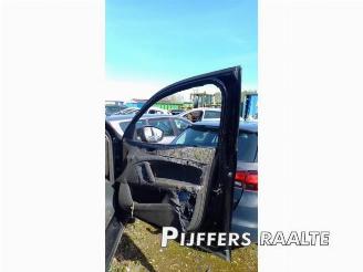 Peugeot 308 308 (L3/L8/LB/LH/LP), Hatchback 5-drs, 2013 / 2021 1.6 BlueHDi 120 picture 29