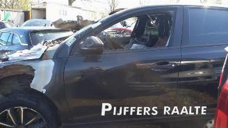 Peugeot 308 308 (L3/L8/LB/LH/LP), Hatchback 5-drs, 2013 / 2021 1.6 BlueHDi 120 picture 19