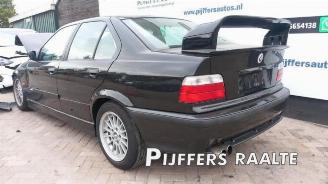 BMW 3-serie 3 serie (E36/4), Sedan, 1990 / 1998 320i 24V picture 4