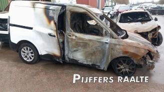 skadebil auto Ford Courier Transit Courier, Van, 2023 1.5 EcoBlue 2024/11