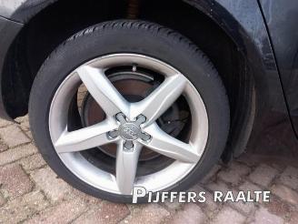 Audi A4 A4 (B8), Sedan, 2007 / 2015 2.0 TDI 16V picture 31