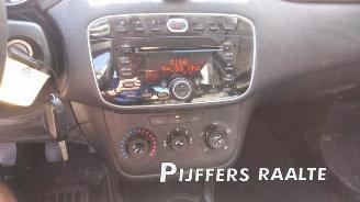 Fiat Punto Punto Evo (199), Hatchback, 2008 / 2012 1.4 picture 10