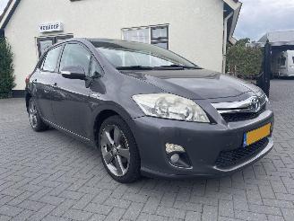 krockskadad bil auto Toyota Auris Toyota Auris 1.8 Full Hybrid Dynamic Business N.A.P NL AUTO DEALER ONDERHOUDEN AUTO 2012/9