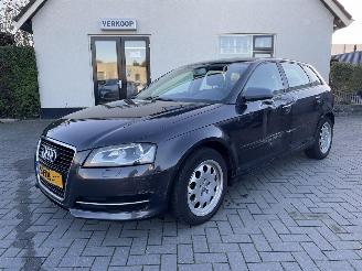 Unfallwagen Audi A3 Sportback 1.6 TDI Attraction Advance NL AUTO N.A.P 2013/1
