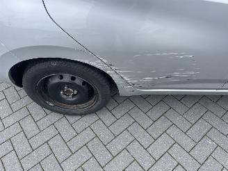 Nissan Micra 1.0L Visia+ N.A.P NL AUTO PRACHTIG!!! picture 16