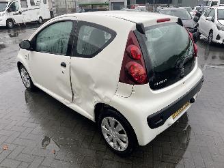 Peugeot 107 1.0 Access Accent AIRCO N.A.P PRACHTIG!!!! picture 3