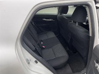 Toyota Auris 1.8 Full Hybrid Aspiration N.A.P NL AUTO PRACHTIG!! picture 14