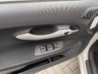 Toyota Auris 1.8 Full Hybrid Aspiration N.A.P NL AUTO PRACHTIG!! picture 12